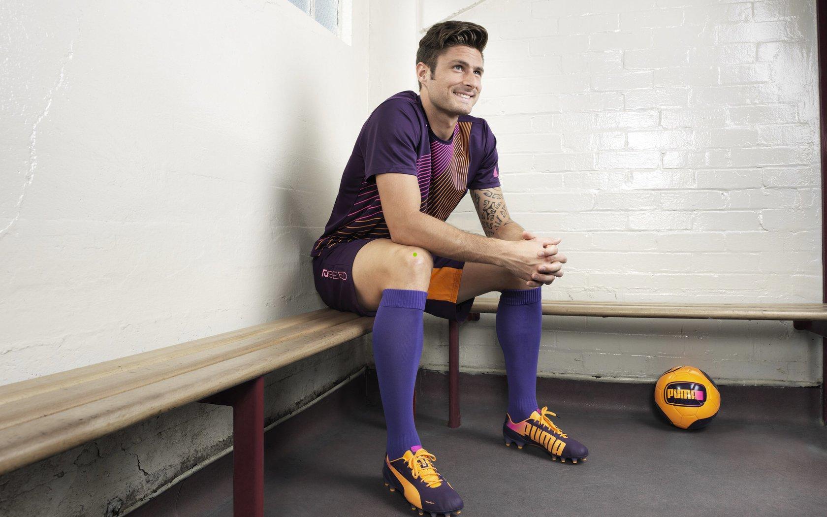 凯恩双响创历史纪录，王楚淇快问快答揭秘进球瞬间